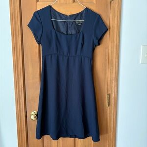 Vintage 90’s Nicole Miller Navy Mid-Length Preppy Dress. Zip back. Flowy. Size 8